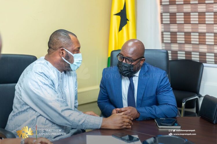 Tullow Oil Executives call on Minister of Energy
