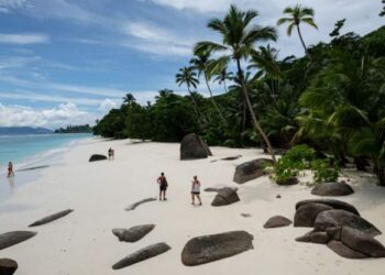 Seychelles to open up to all tourists from 25 March
