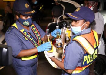 South Africa bans takeaway alcohol