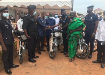 Dr. Kingsley Nyarko donates motorbikes to Kwadaso Police