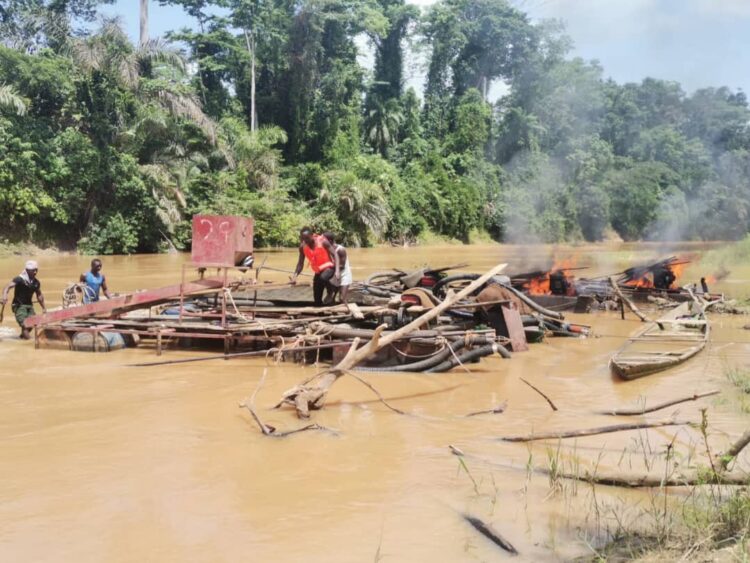 Minority demands apology from Akufo-Addo for flouting the Imposition of Restrictions Act at Sir John’s funeral