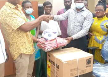 NPP chairman donates to Hwidiem M/A Primary School