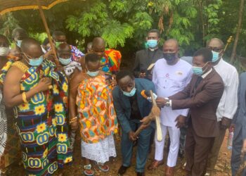 Kwahuhene, Pentecost church unite for development