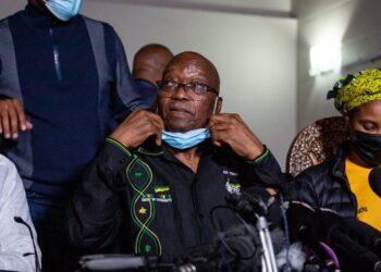 Jacob Zuma hands himself in to South African police