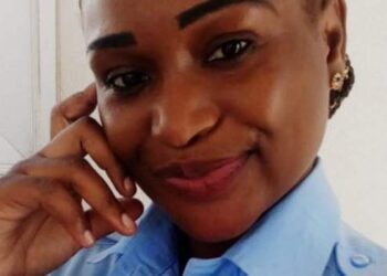 Policewoman delivers homeless woman’s baby