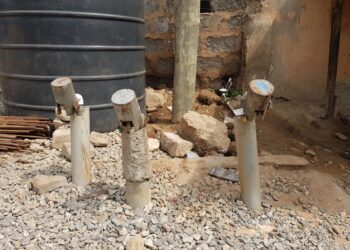 Residents of Kotobabi thirst for water