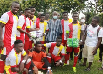 Nkawkaw MP donates jerseys, footballs and GHS5k to Okwahu United