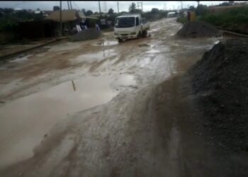 A/R: Adwumam residents demonstrate over poor road