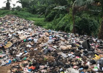 E/R: Filth engulfs Nsuta-Nkawkaw