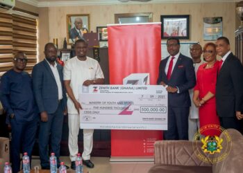 Zenith Bank donates to Ministry of Youth and Sports