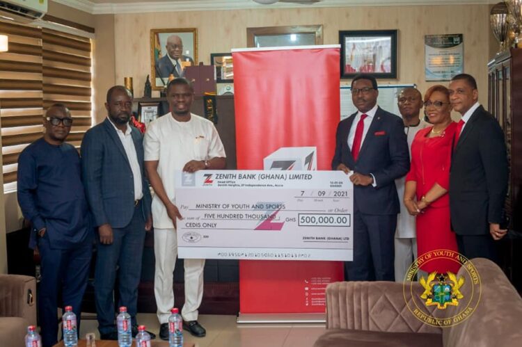 Zenith Bank donates to Ministry of Youth and Sports