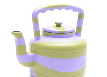 Man burns his manhood with sulphuric acid while performing ablution