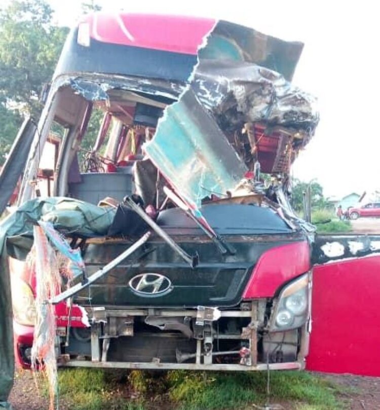 13 dead, several others injured in road crash at Ohene-Nkwata
