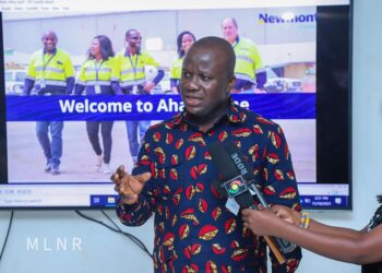 Construct 5km Hwidiem to Kenyasi road – Lands Minister orders Newmont Ghana