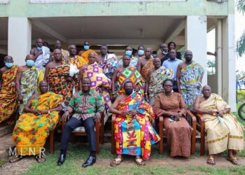 Lands Minister commends Bono House of Chiefs for tree planting initiative along all water bodies