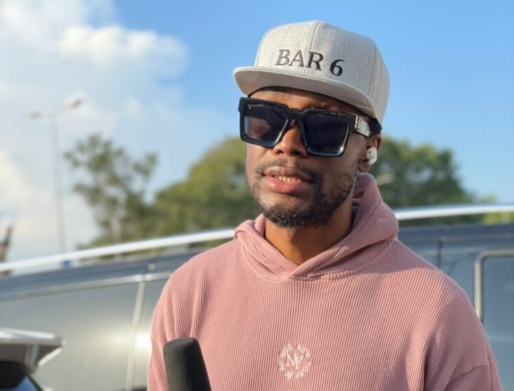 E.L arrives in Ghana ahead of BAR Concert at Live Konnect