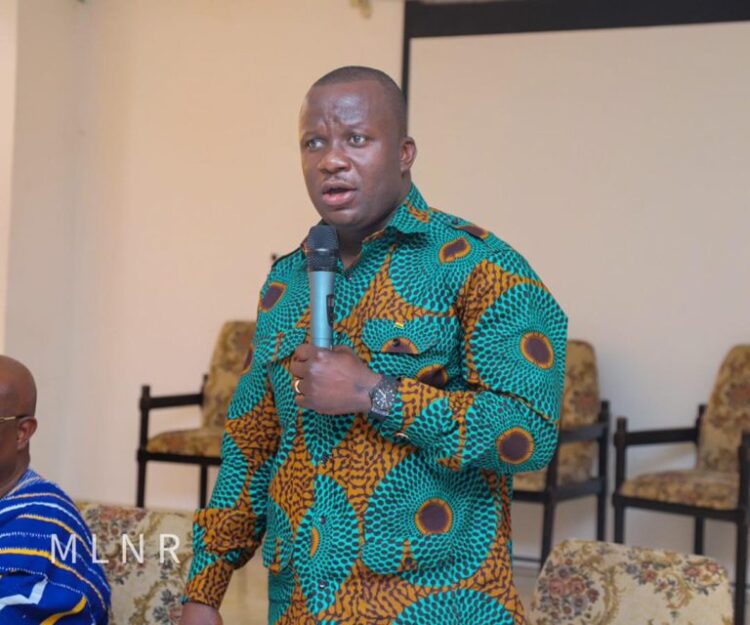 Lands Minister tasks Chiefs to resolve all Boundary issues between Volta Region and Togo