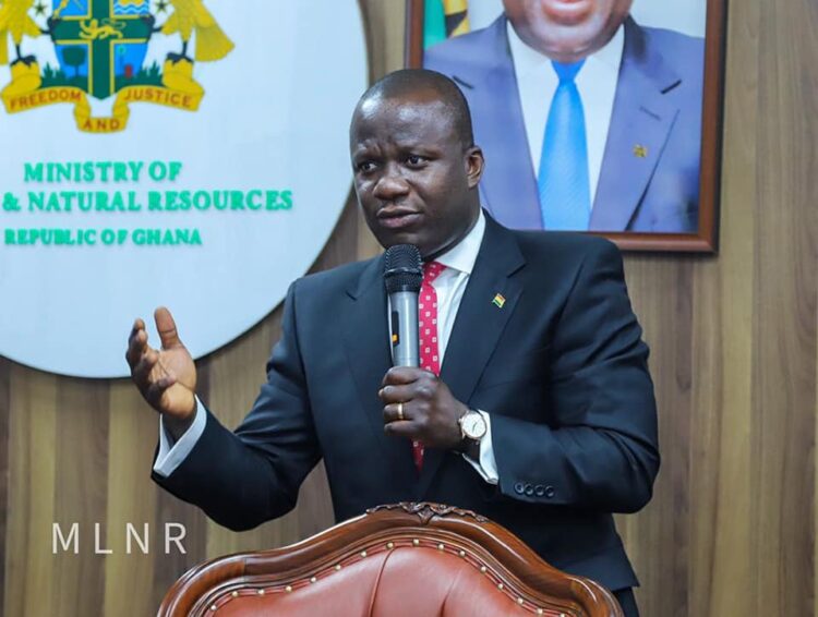 Lands Minister pledges continuous support for media team