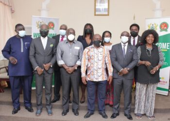 Minister for Public Enterprises swears in new SIGA Board