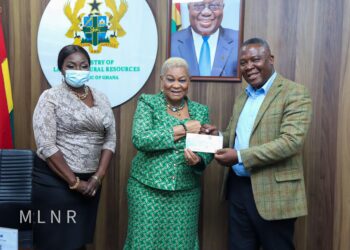 Pelangio Exploration Inc. donates $10k to Apiate Support Fund