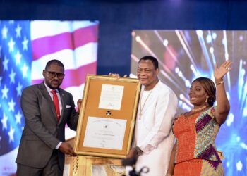 Rev. Sam Korankye Ankrah receives Global US Award