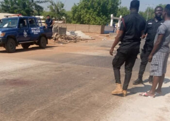 E/R: KIA truck carrying fowls catches fire at Atibie-Kwahu