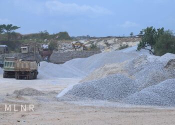 Mireku Duker pays working visit to encroached quarry sites in Afigya Kwabre