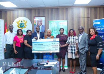 SGS Ghana donates GH¢20k to Apiate Support Fund