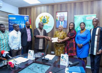 Lands Ministry Staff, Lands Commission donate towards Apiate Support Fund