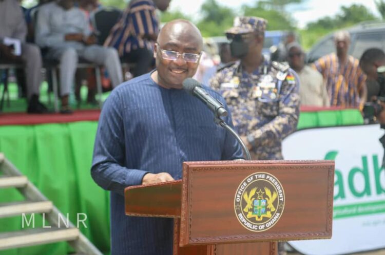 C/R: Bawumia cuts sod for €1.8 million Rubber Plantation project