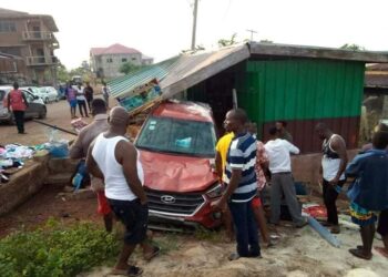 E/R: One dead, 13  injured following two separate road accidents at Kwahu
