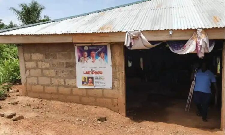 A/R: Armed robbers attack church