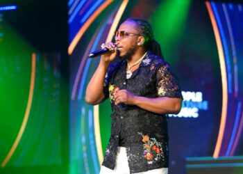 #VGMA23: Edem dazzles Ghanaians as Host of VGMA23 Industry Night Show