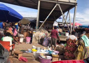 Mallam Market Queenmother extorts money from traders