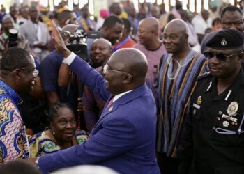 Partner private sector to develop local economy – Bawumia urges MMDAs