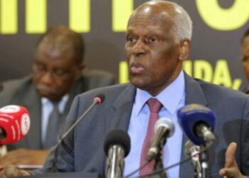 Angola ex-president Dos Santos placed in coma