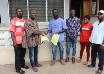 Nkawkaw MP gives Local Government Appointment Letters to 4 Graduates