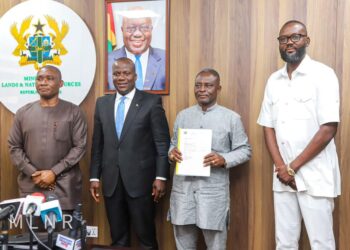 Lands Ministry gives 95 licenses to Ghana National Association of Small Scale Miners