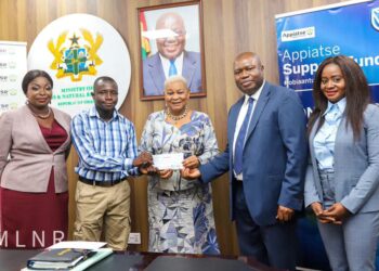 DRA GH Ltd donates $10,000 to Apiate Support Fund
