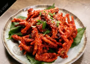 Health benefits of eating chicken feet – Research