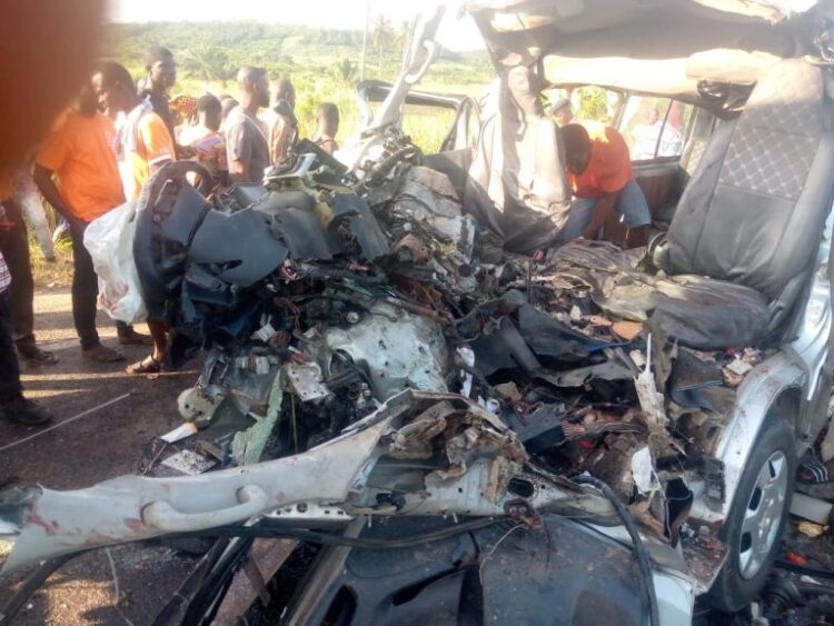 C/R: 12 persons killed in car accident at Eduegyei