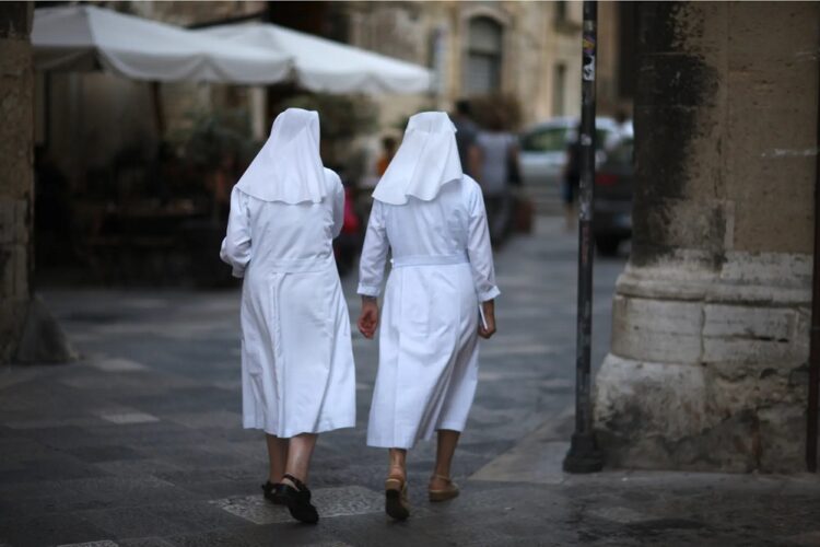 Gunmen abduct Catholic nuns on Nigerian highway