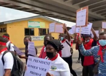 NABCo workers demonstrate over 10 months unpaid allowances