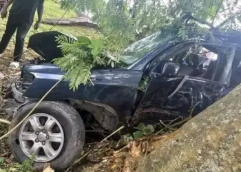 Wife dies in car accident while following her husband and his ‘side chick’