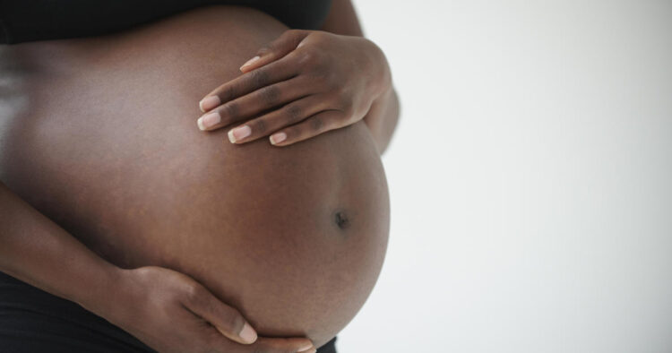 Sex during pregnancy hastens labour – Midwife