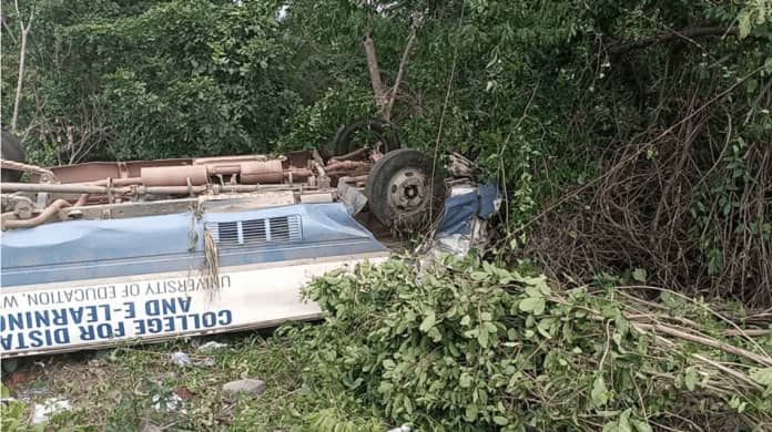 E/R: Three dead as UEW bus plunges into Valley