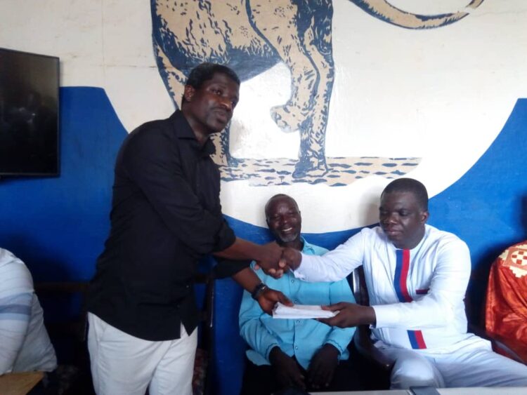 E/R: Ghana Publishing Company CEO donates ¢20k to NPP Nkawkaw constituency