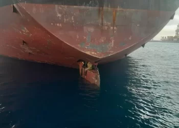 Spanish coastguard finds stowaways on ship rudder