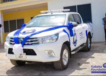 Nana Owiredu Wadie I donates pick up to Nkwatia Divisional Police Command