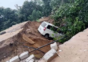 Mourning as DR Congo flood deaths rise to over 120